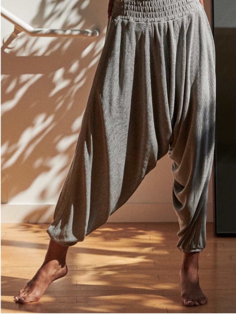Free People Movement Grey Windy Meadow Harem Pant Size Small Comfy Casual Chic - Picture 16 of 17